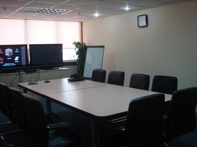 3-2009231445355F.jpg 3-2009231445355F.jpg